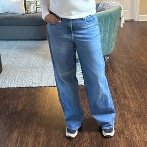 Old Navy Relaxed Fit Blue Jeans